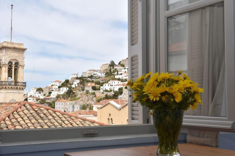 Douskos Guesthouse Hydra  Exterior photo